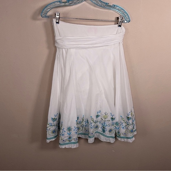 SIZE 5 JOE BENBASSET WHITE FLORAL EMBROIDERED SKIRT TIE ACCENT COTTON LINED BOHO - Picture 2 of 10